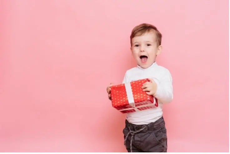 Elevating the Arrival: The Significance of Luxury Baby Gifts - Memoriex