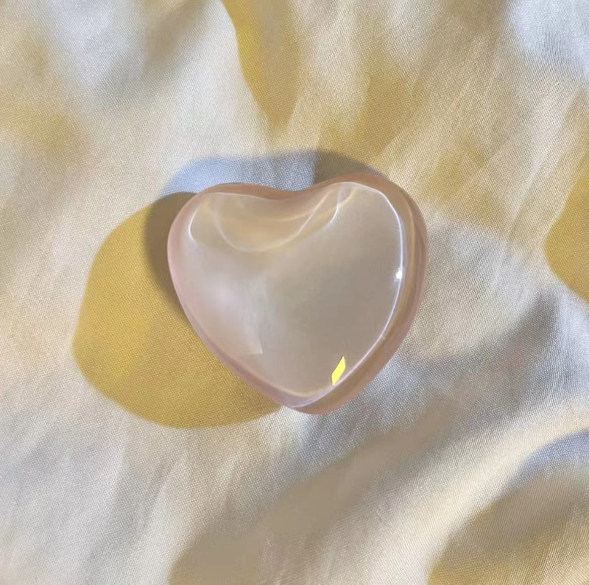 Candy colored heart-shaped stand three-dimensional heart-shaped crystal white stand cute small stand universal - Memoriex 