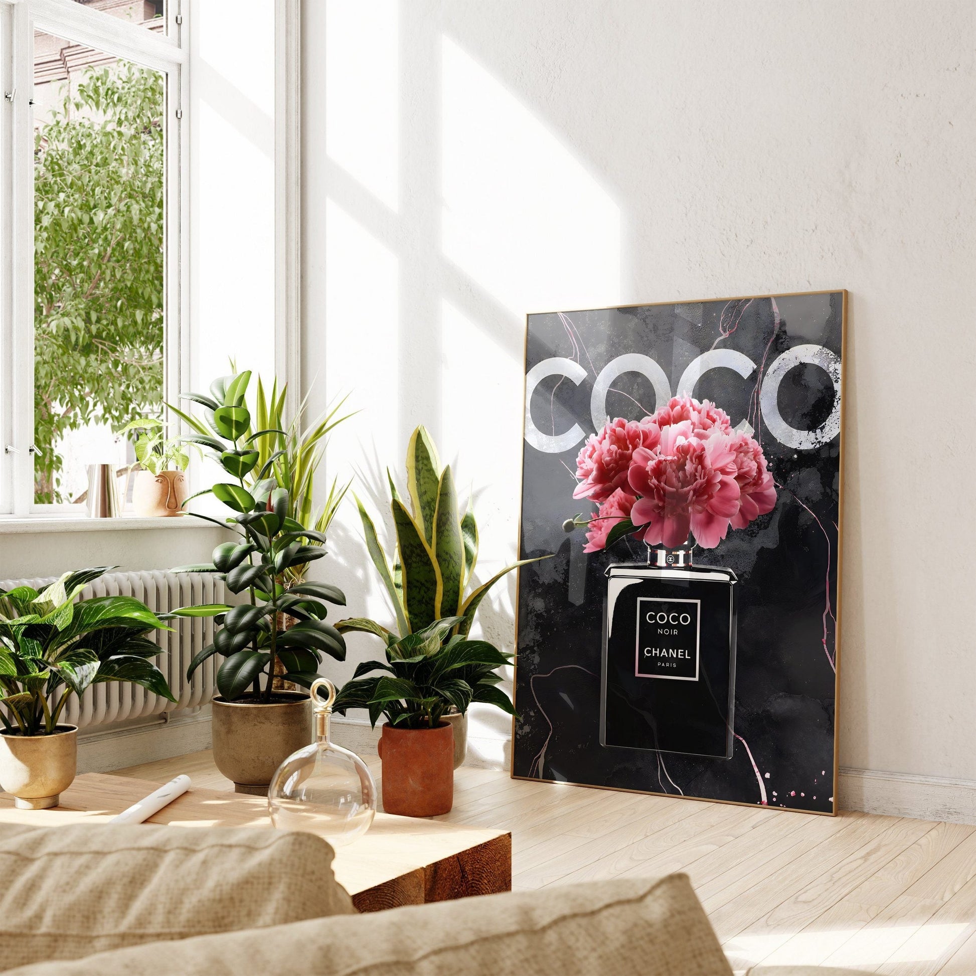 Coco Chanel Poster · Zeitlose Eleganz: Die Blüte des Chanel Noir · Farbenfrohe Verführung · Wand Dekoration · ohne Rahmen-0