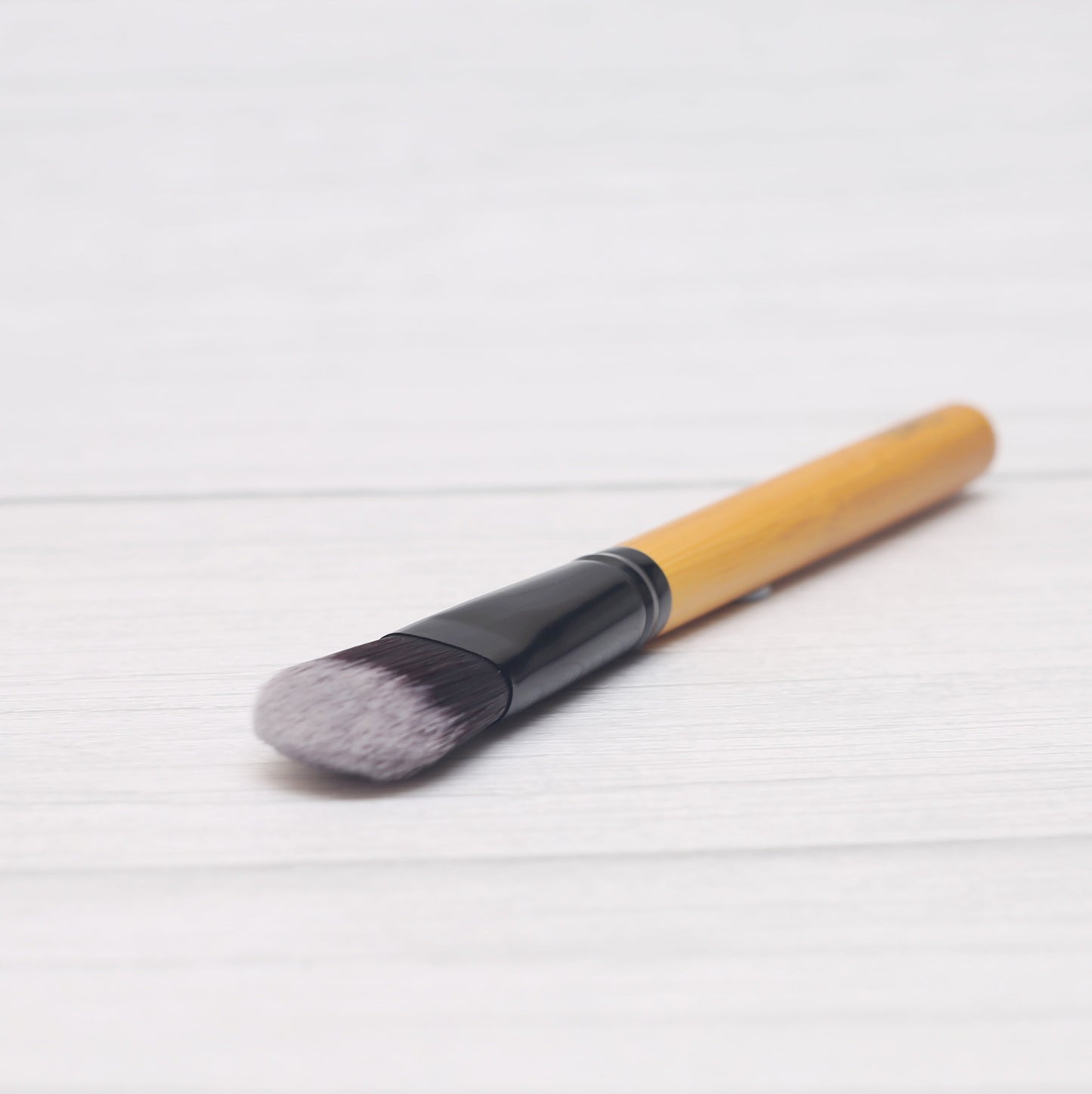 Classic Foundation Brush-3