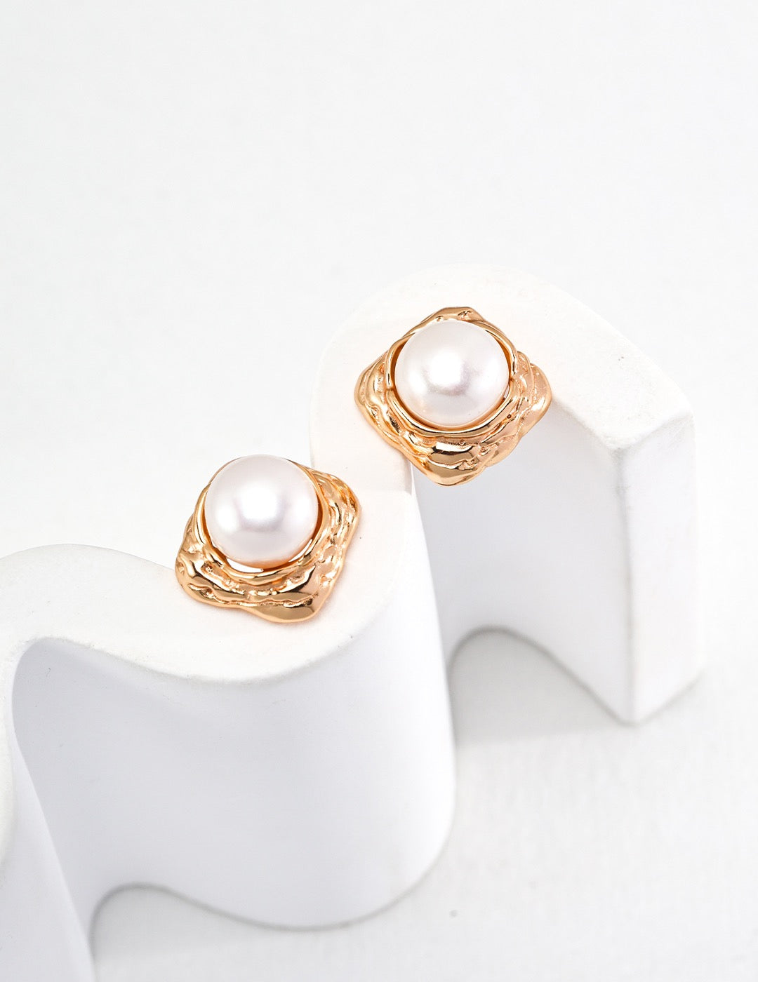 Minimalist Pearl Stud Earrings-0