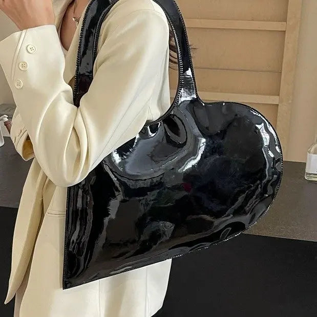 Creative Lacquer Skin Love Shape Shoulder Bag Punk Underarm Bag Women's Handheld PU Photo Bag - Memoriex 