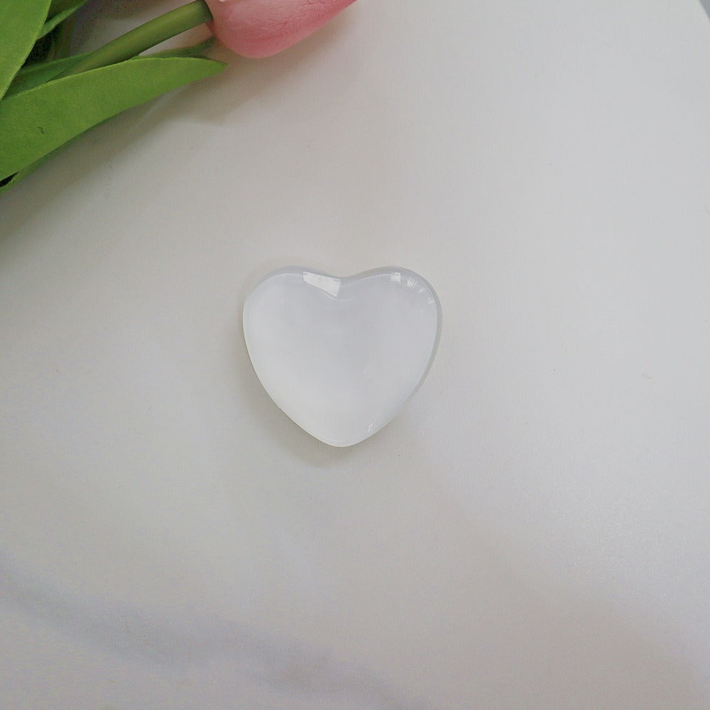 Candy colored heart-shaped stand three-dimensional heart-shaped crystal white stand cute small stand universal - Memoriex 