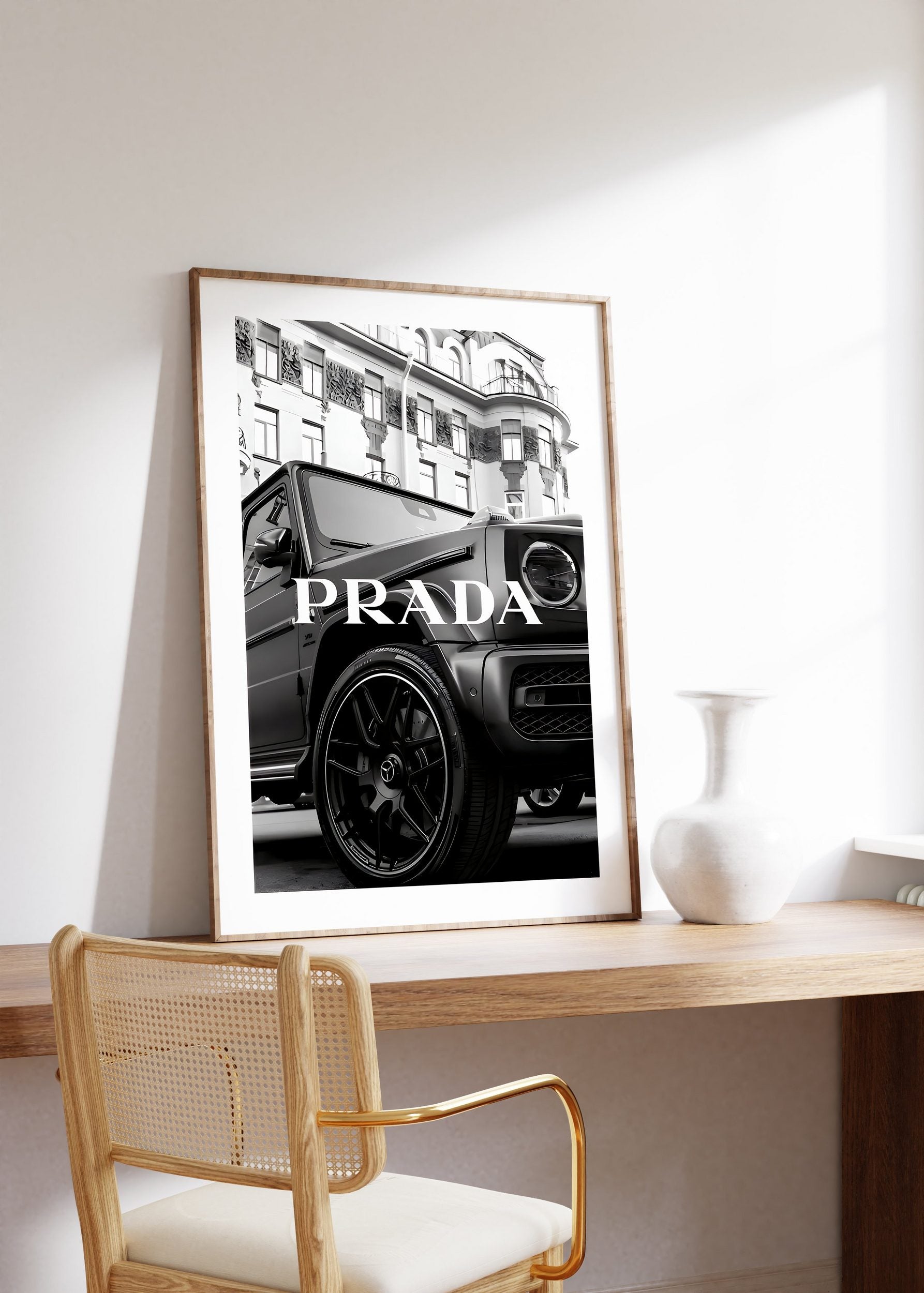 Prada Poster · Luxus auf Rädern · Prada und die G-Klasse ·  Eleganz trifft Stärke · Wand Dekoration · ohne Rahmen-3