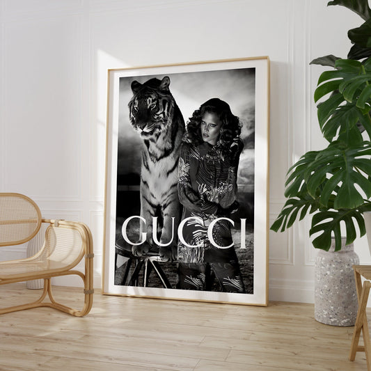 Gucci Poster · Wild und Schön · Gucci’s Starke Schönheit · Tigerstärke ·Exotische Pracht · Wand Dekoration · ohne Rahmen-0