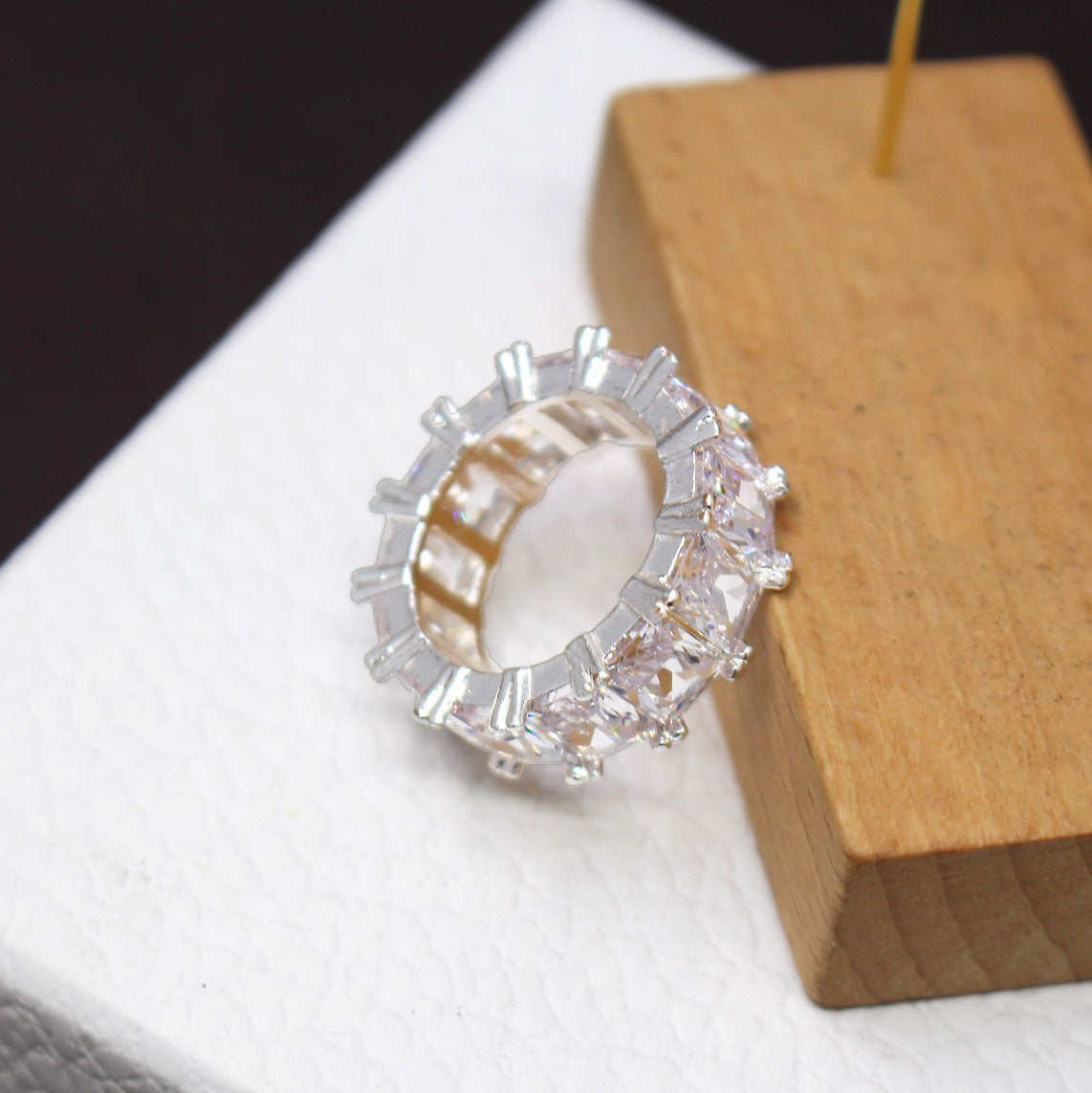 Small and simple wide mouth ring, personalized and versatile, trendy and high-end for women