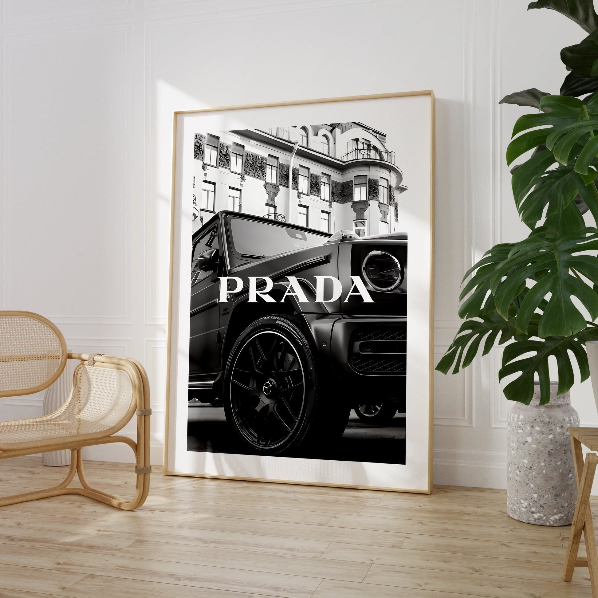 Prada Poster · Luxus auf Rädern · Prada und die G-Klasse ·  Eleganz trifft Stärke · Wand Dekoration · ohne Rahmen-0