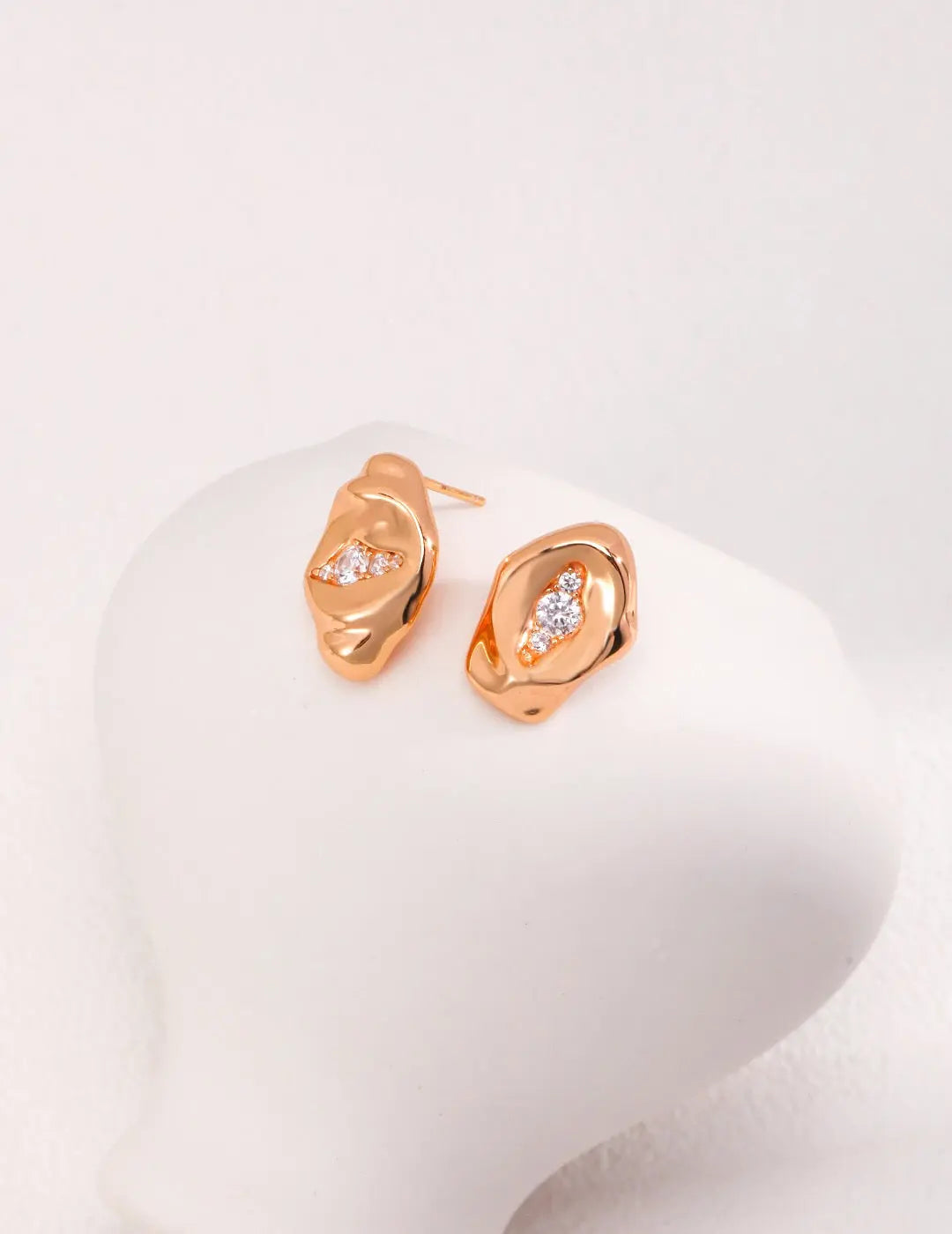 Abstract Sculpture Style Zircon Earrings - Memoriex