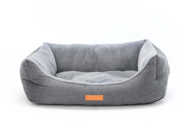 “Balmoral” Herringbone Nest Dog Bed – by Ralph & Co-0