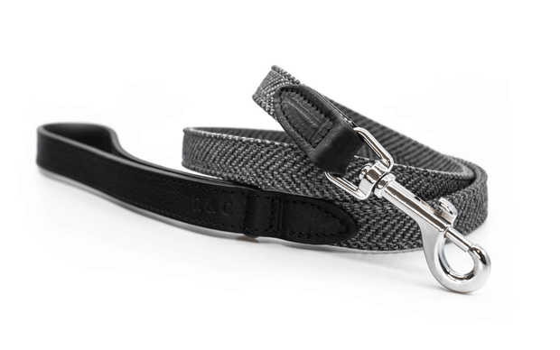 “Balmoral” Herringbone & Leather Dog Lead – by Ralph & Co-0