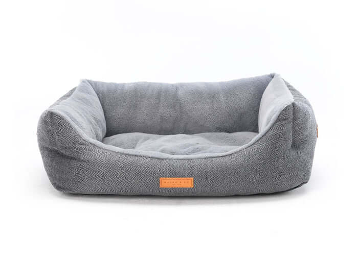 “Balmoral” Herringbone Nest Dog Bed – by Ralph & Co - Memoriex