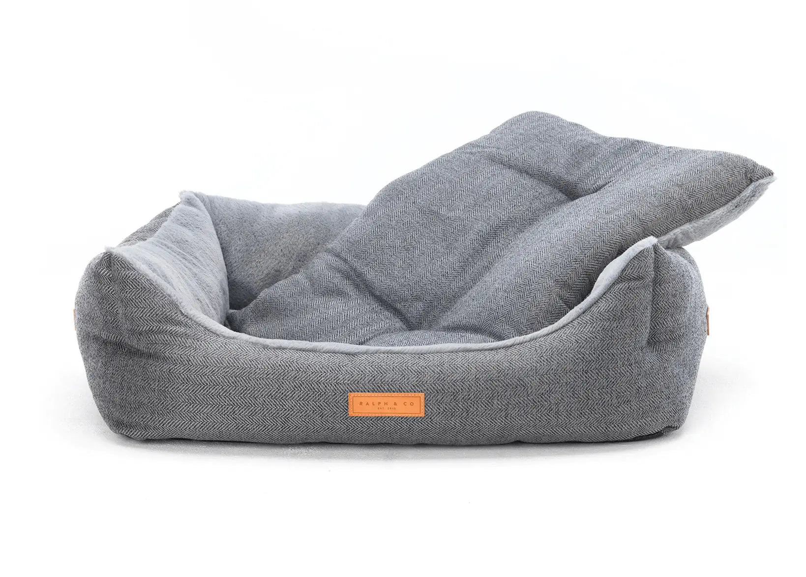 “Balmoral” Herringbone Nest Dog Bed – by Ralph & Co - Memoriex