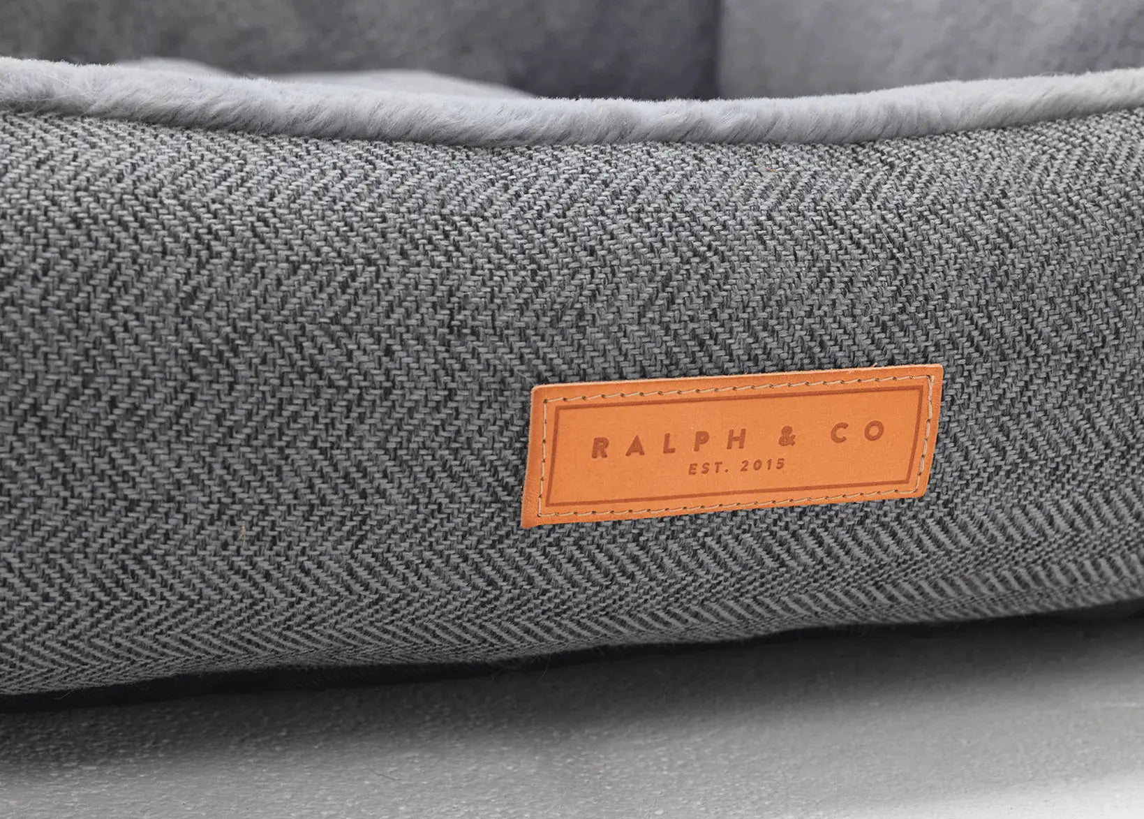 “Balmoral” Herringbone Nest Dog Bed – by Ralph & Co - Memoriex