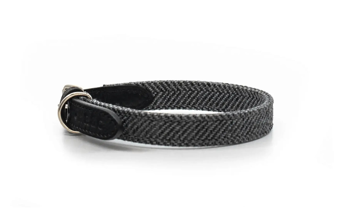 “Balmoral” Herringbone & Leather Dog Collar – by Ralph & Co - Memoriex