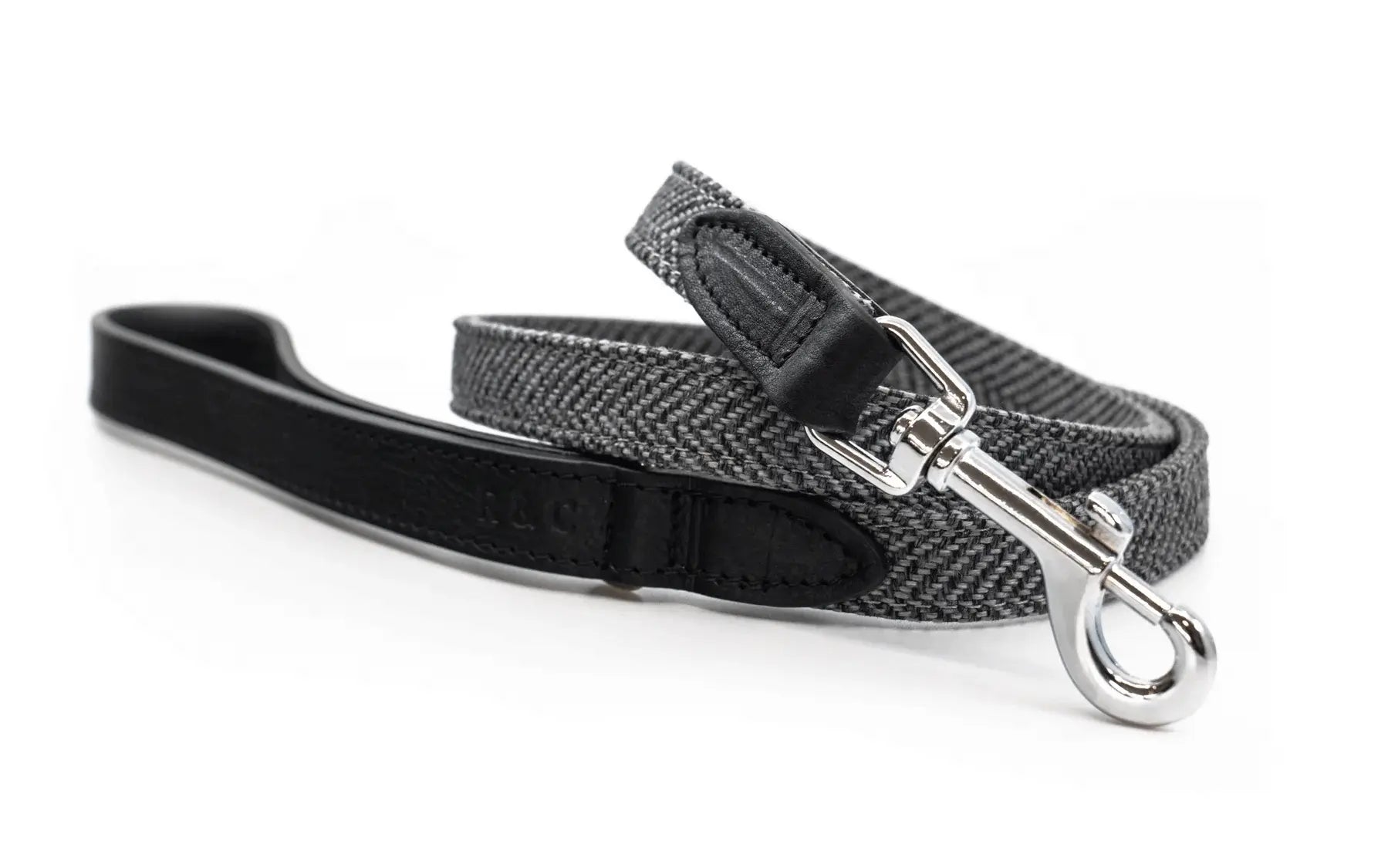 “Balmoral” Herringbone & Leather Dog Lead – by Ralph & Co - Memoriex