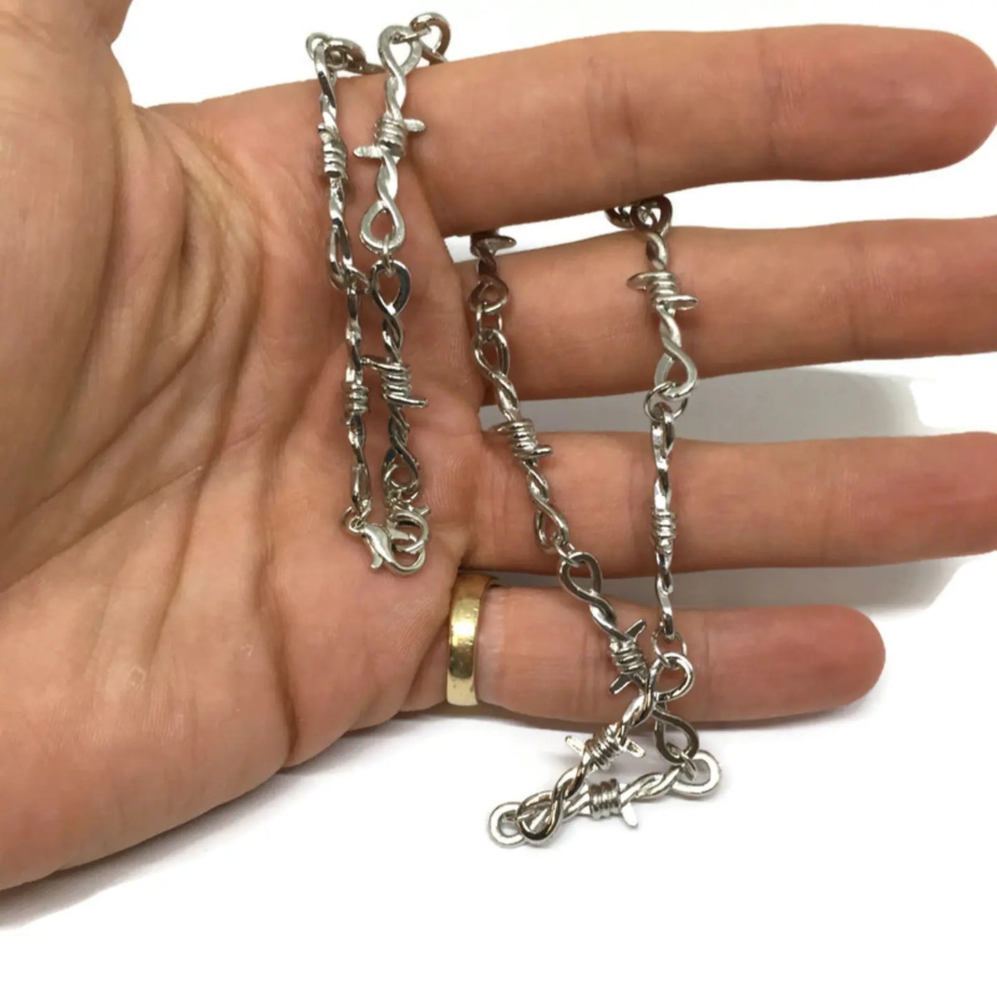 Barbed Wire Link Necklace-3