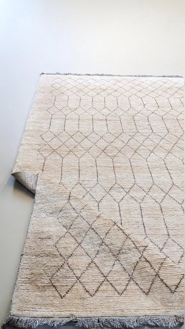 Bazm Hand Knotted Rug - 278 x 189 cm-4