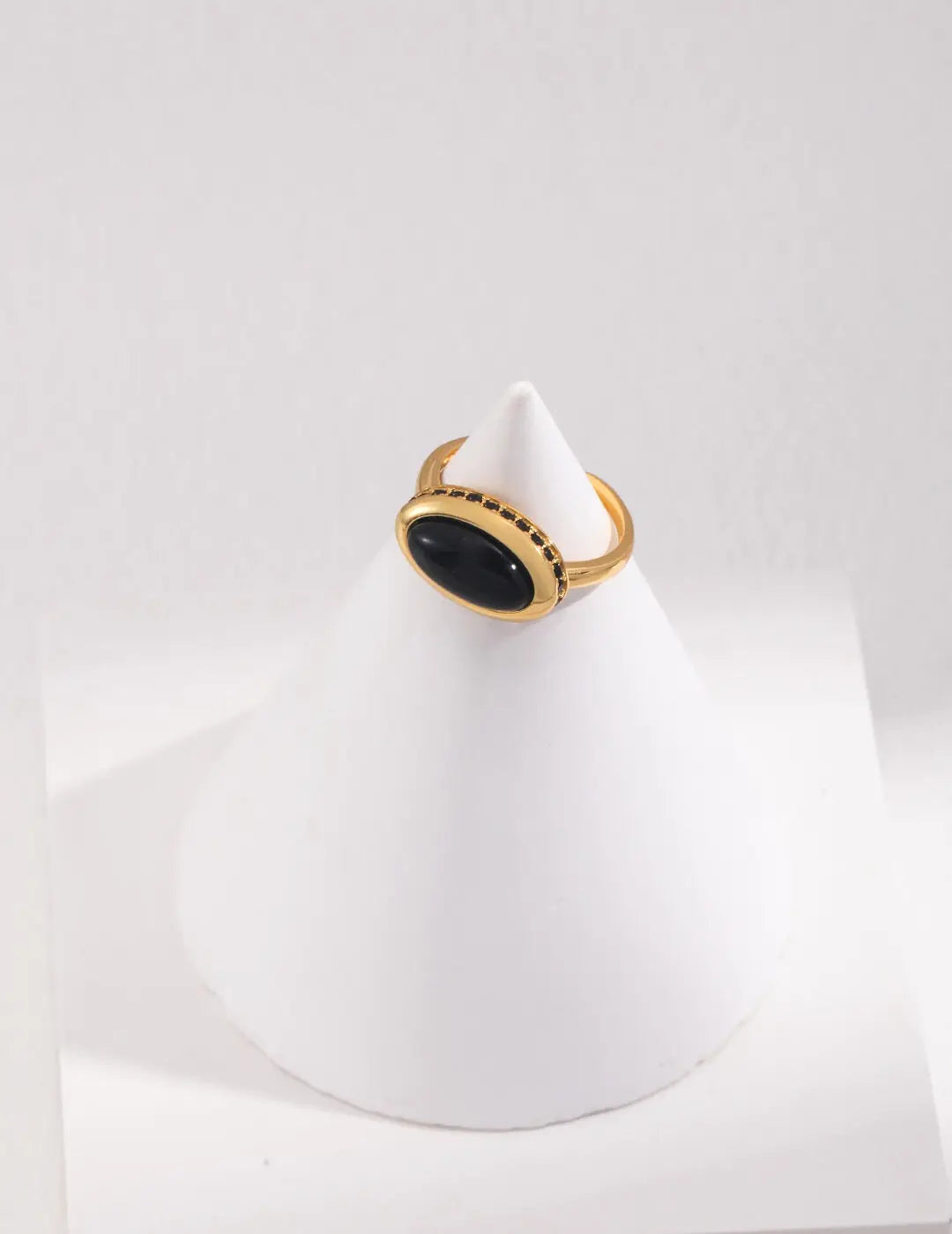 Black Onyx Oval Ring - Memoriex