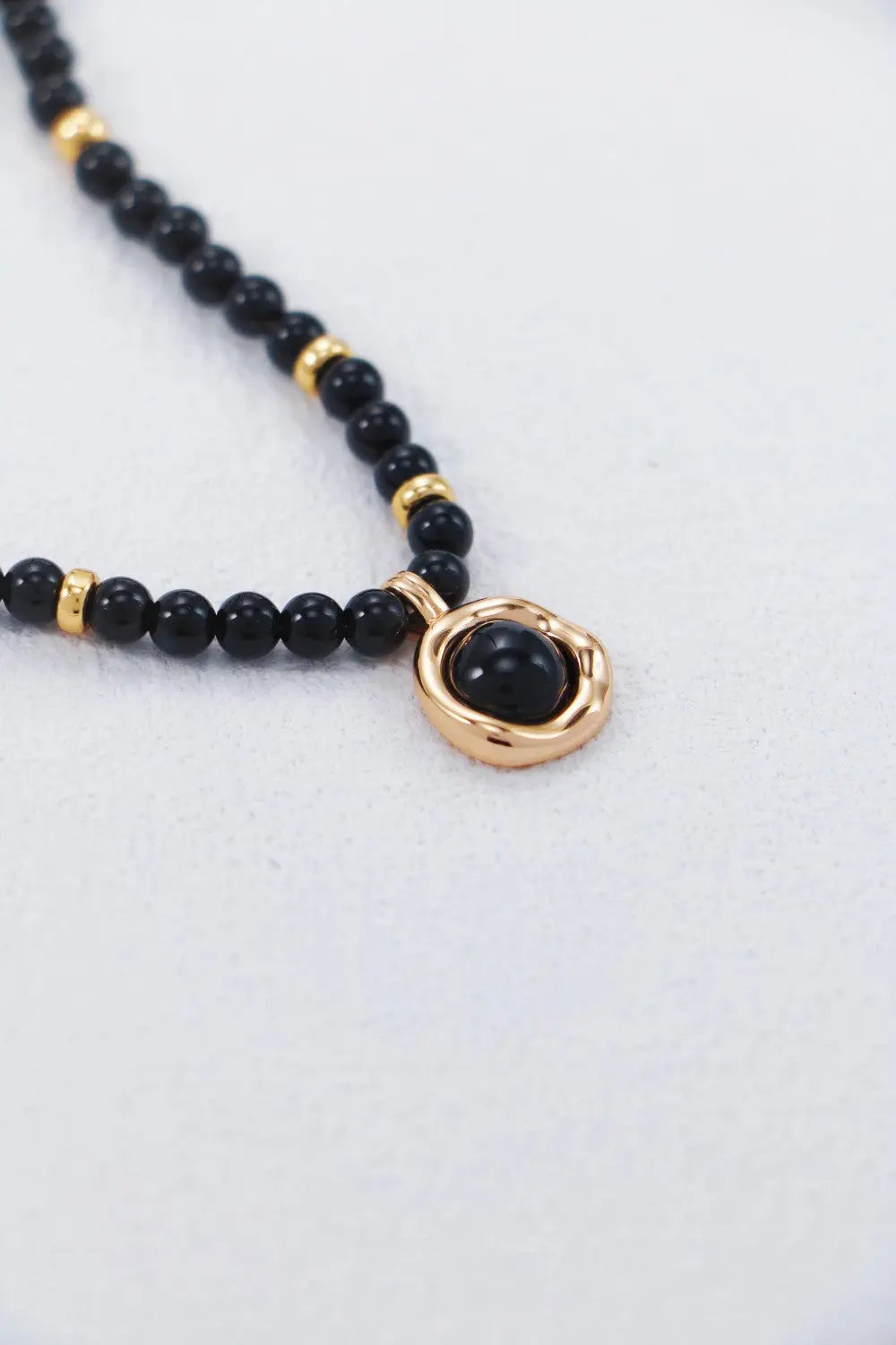 Black Onyx Pendant Necklace-1