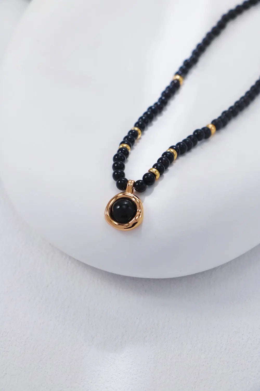 Black Onyx Pendant Necklace-2