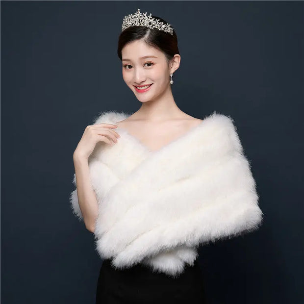 Bride's wedding dress fur shawl women's warm white cloak cheongsam jacket red cloak - Memoriex 