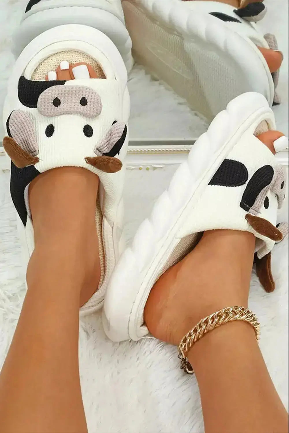 Bright White Cute Cow Pattern Open Toe Slippers-4