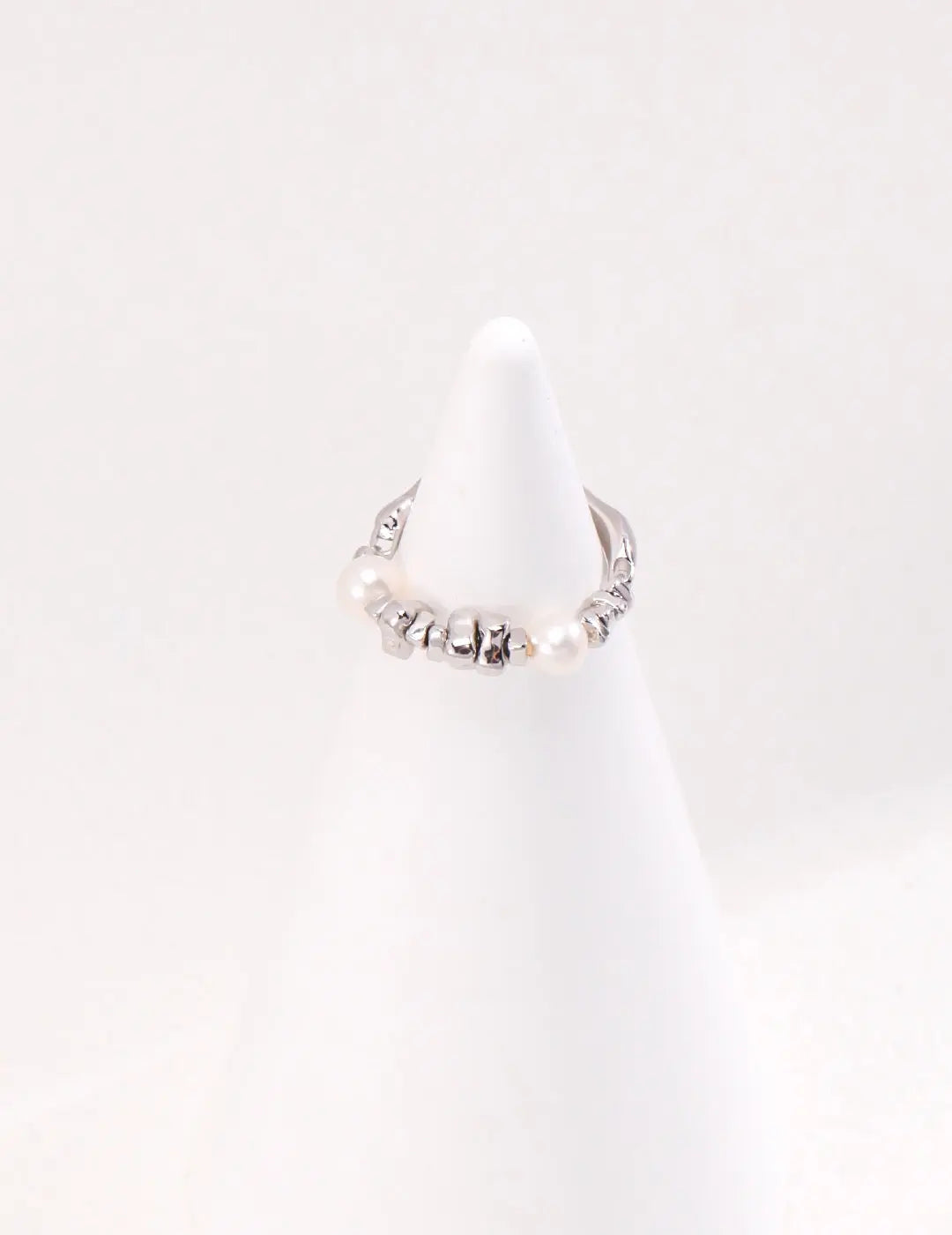 Broken Silver Beaded Pearl Ring-2