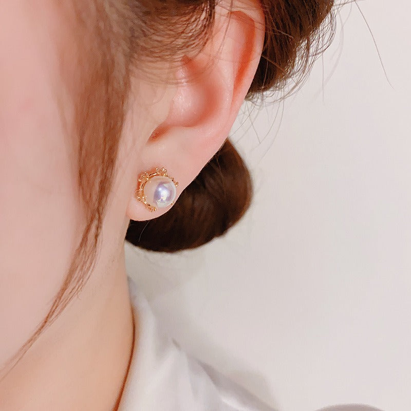 Small and exquisite retro Macbeth pearl zircon earrings