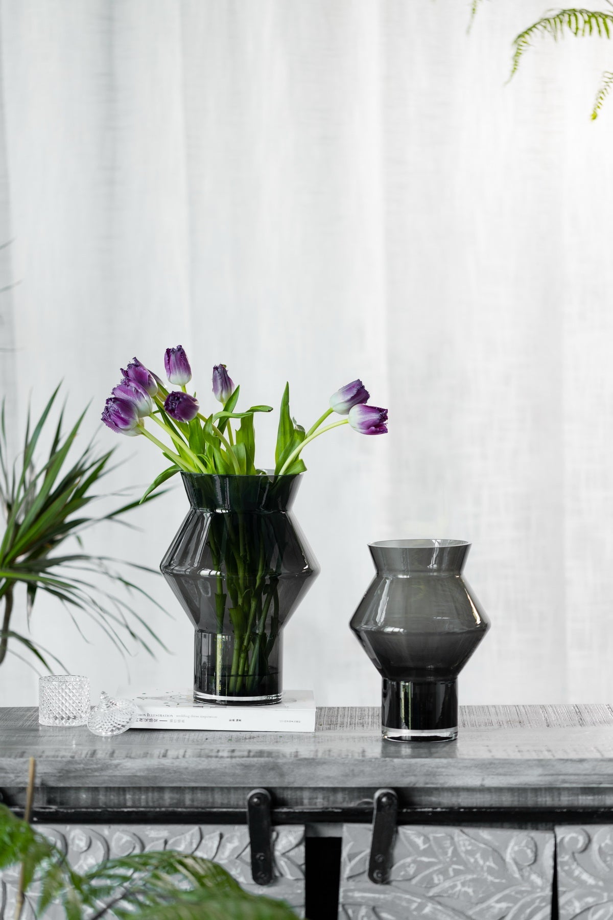 Design vase with jaggy angular cylindrical shape, dark gray high quality glass, CUZ11GR-1