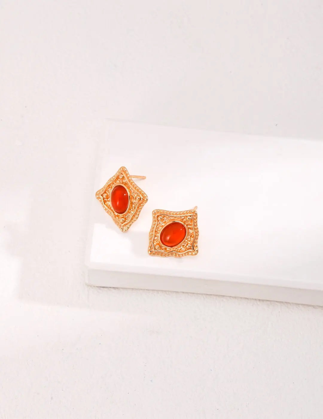 Lapis Lazuli / Carnelian Stud Earrings - Memoriex