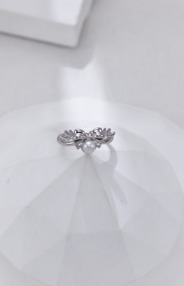 Christmas-themed Pearl Ring - Memoriex 