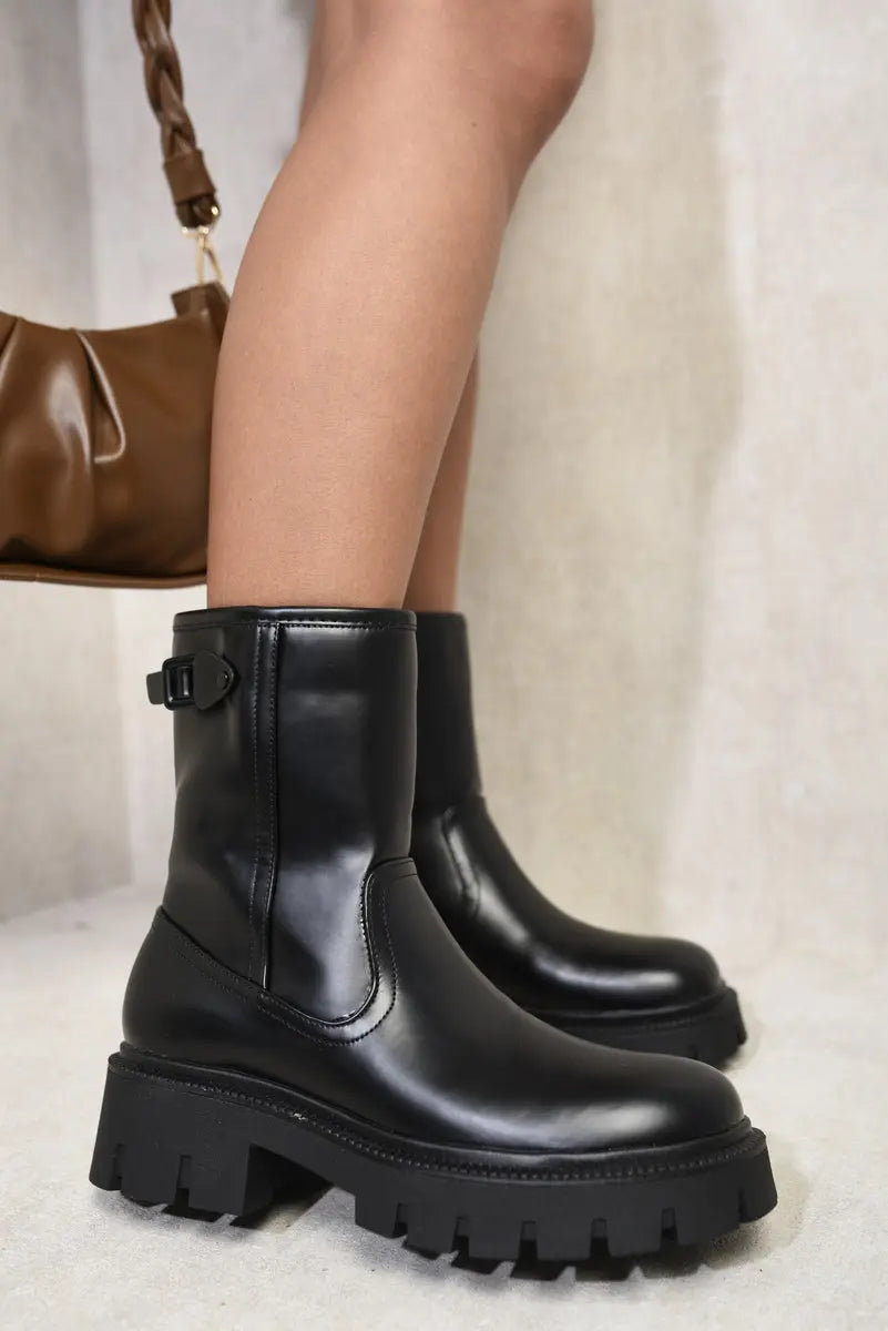 Chunky Ankle Chelsea Boots-2