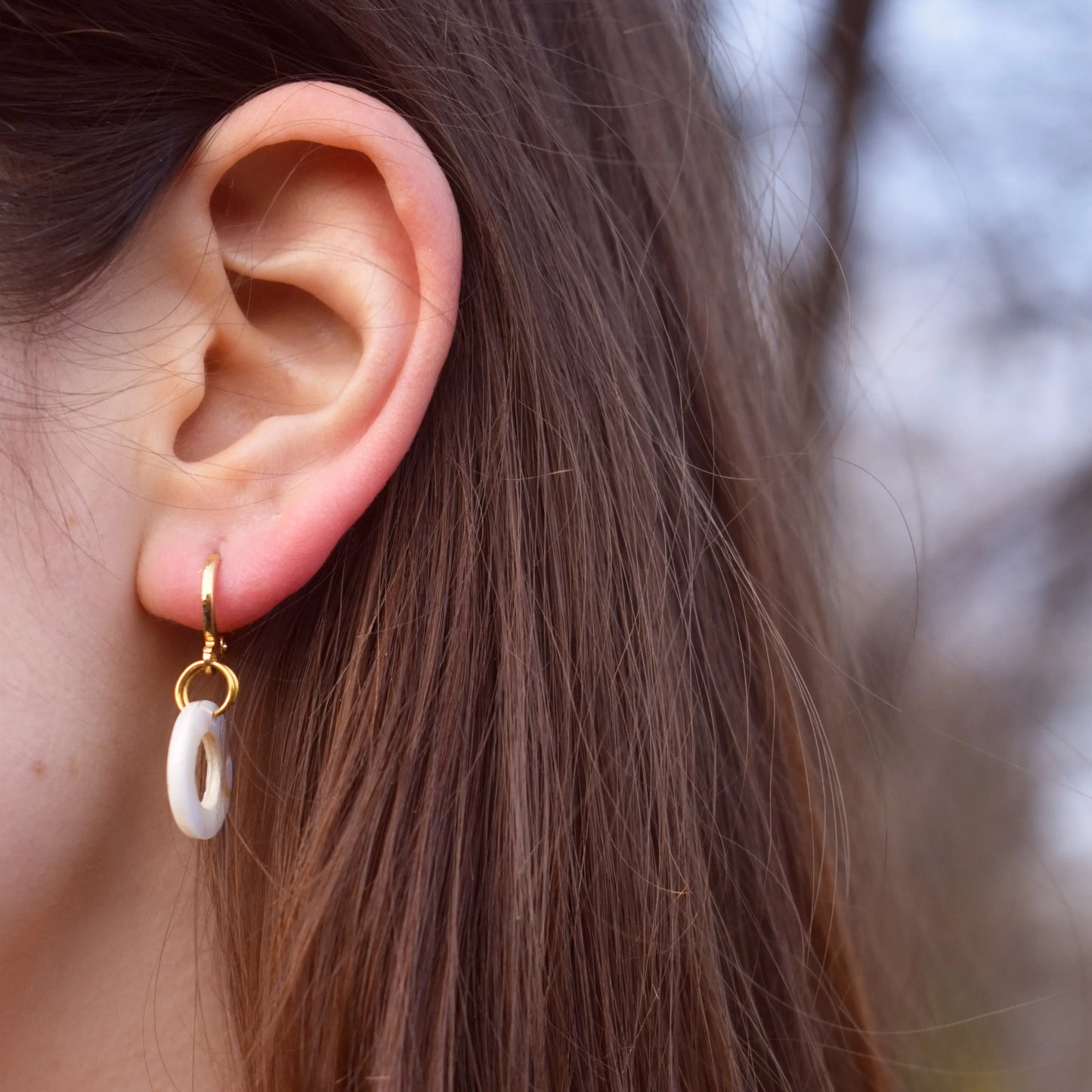 Circle Shell Minimalist Earrings - Memoriex