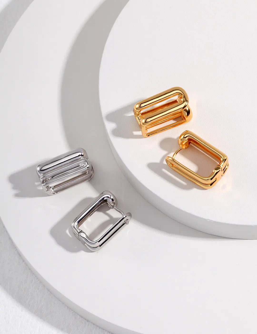 Classic And Simple Rectangular Clip Earrings - Memoriex