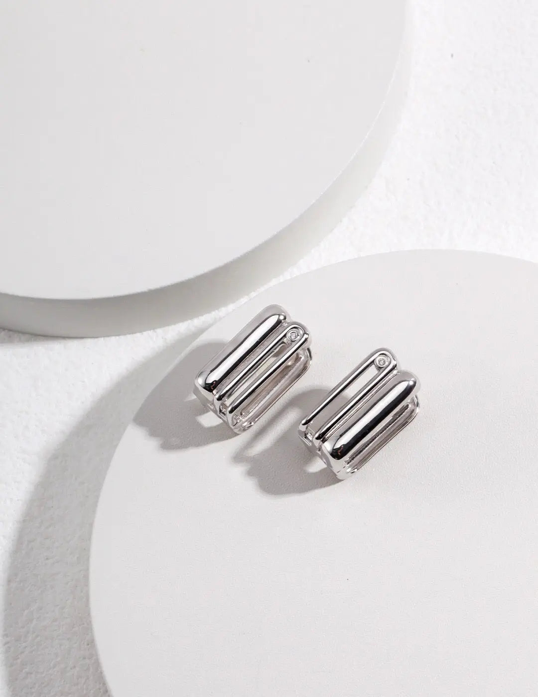 Classic And Simple Rectangular Clip Earrings - Memoriex