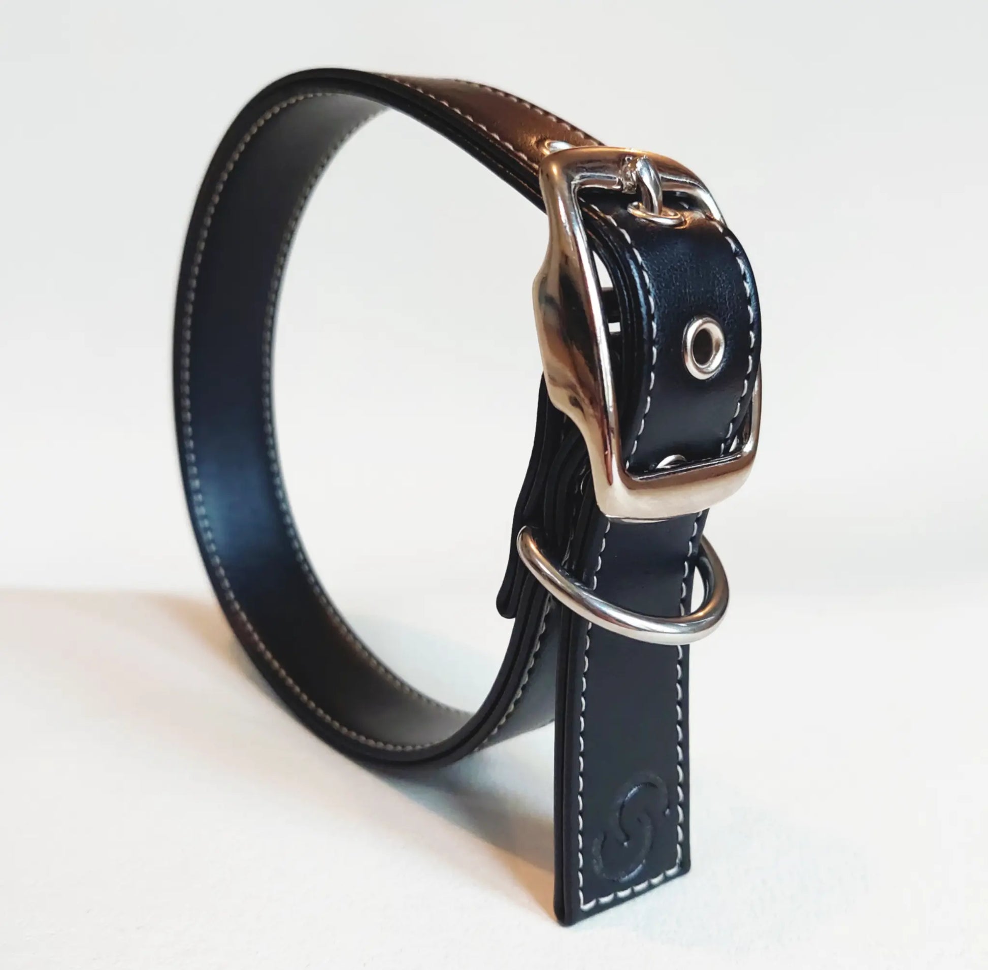 Classic Black Dog Collar (Vegan Apple Leather) – by Skylos Collective - Memoriex