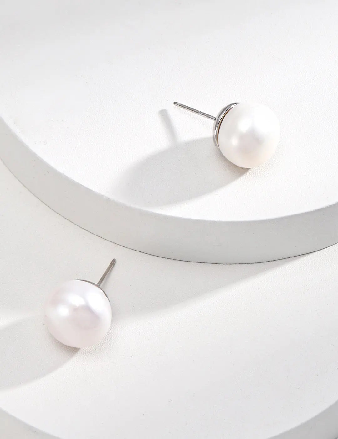 Classic Natural Pearl Stud Earrings-1