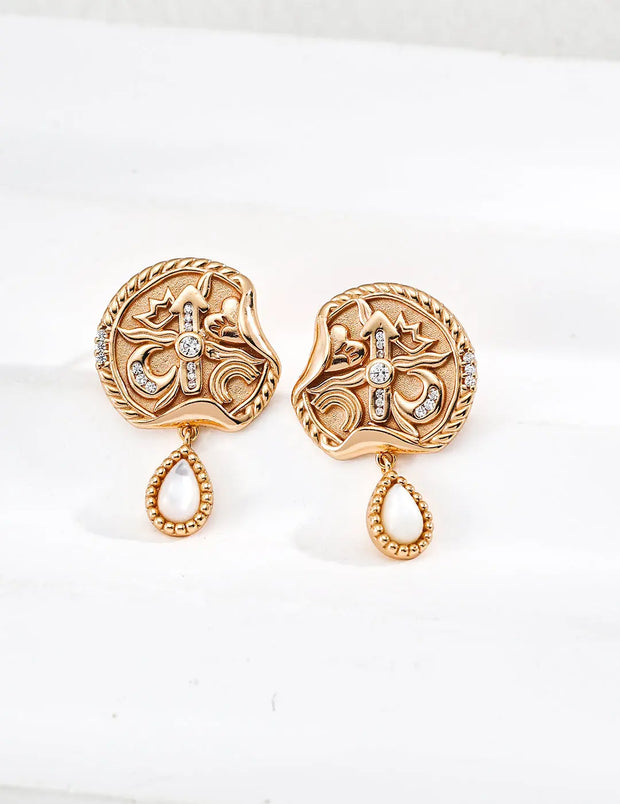 Crown & Heart Time Motif Earrings-0