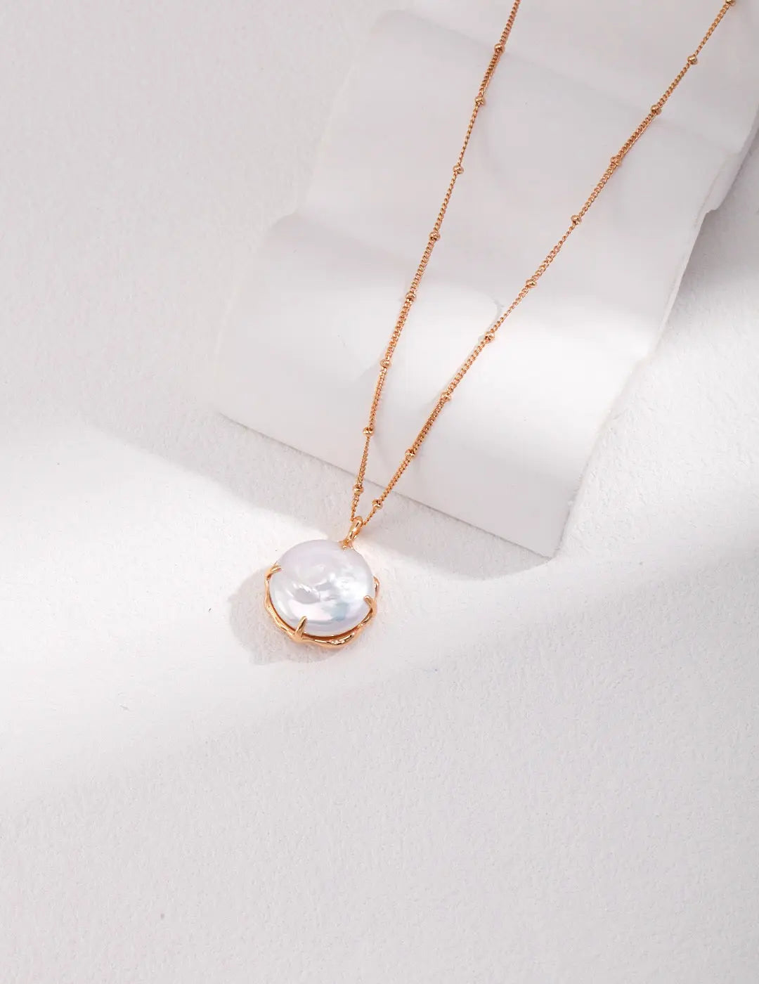 Dainty Big Round Pearl Pendant Necklace - Memoriex