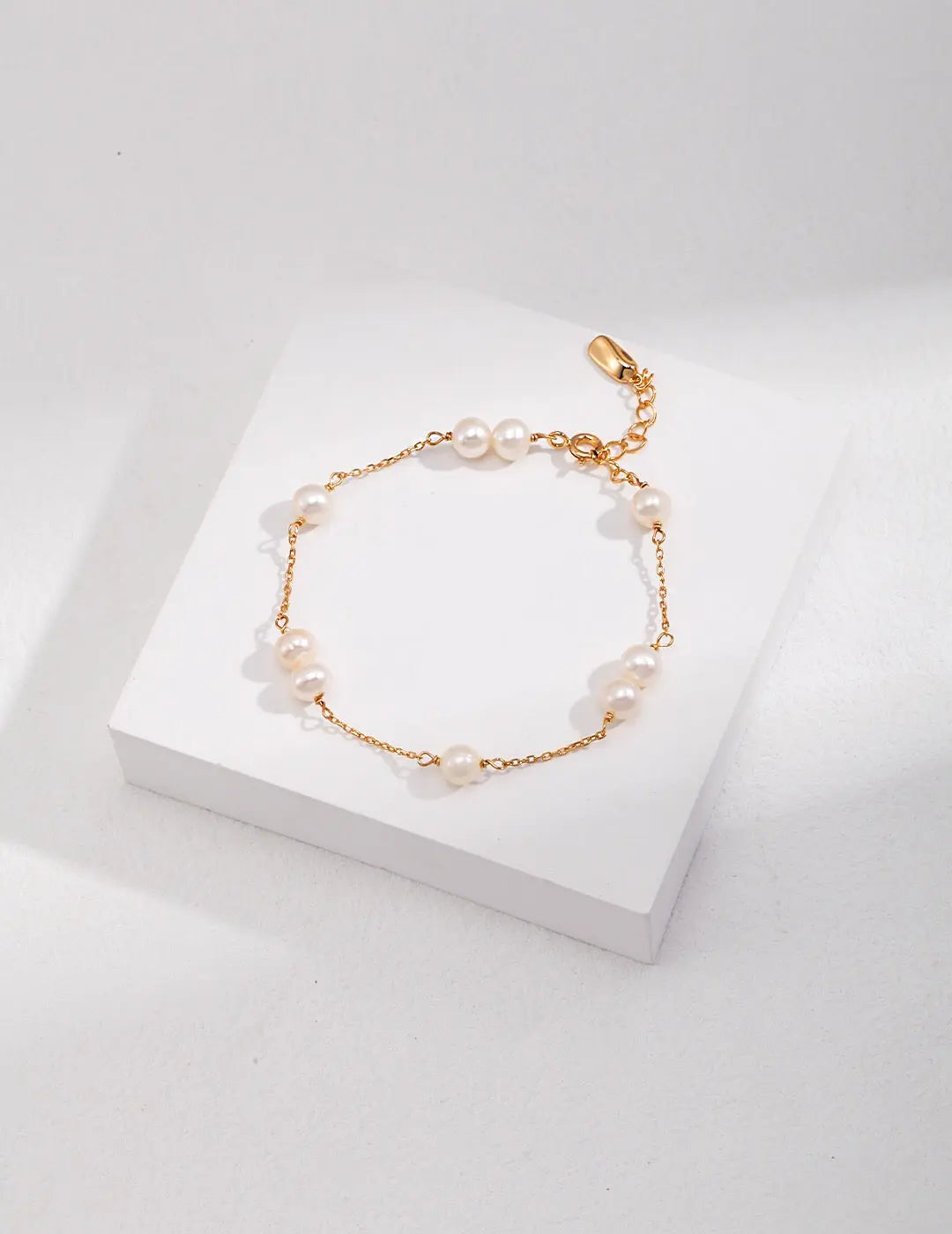 Dainty Freshwater Pearl Bracelet-1