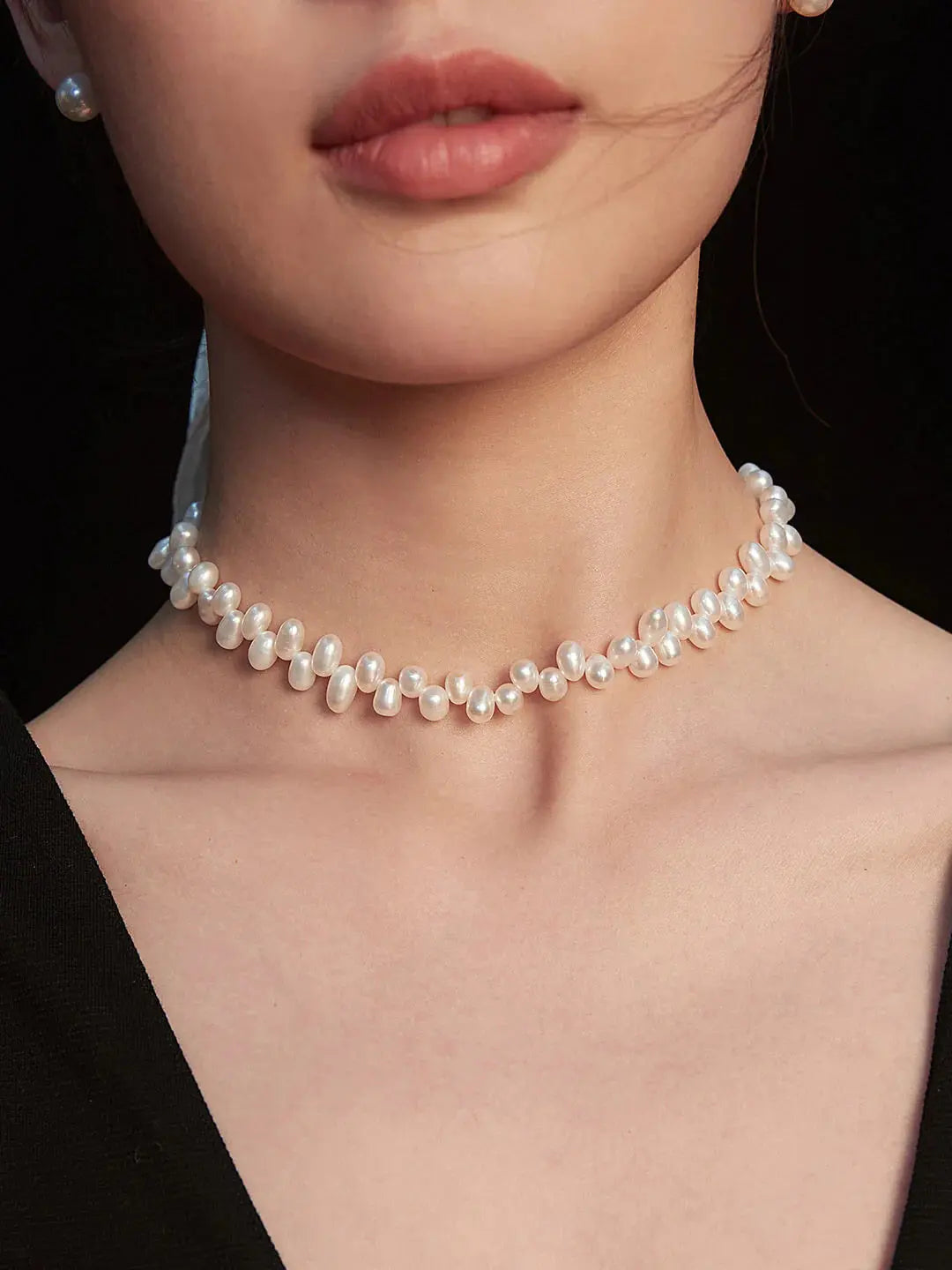 Dainty Pearl Beaded Choker Necklace-1