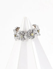 Daisy-Shaped Zircon Ring-1