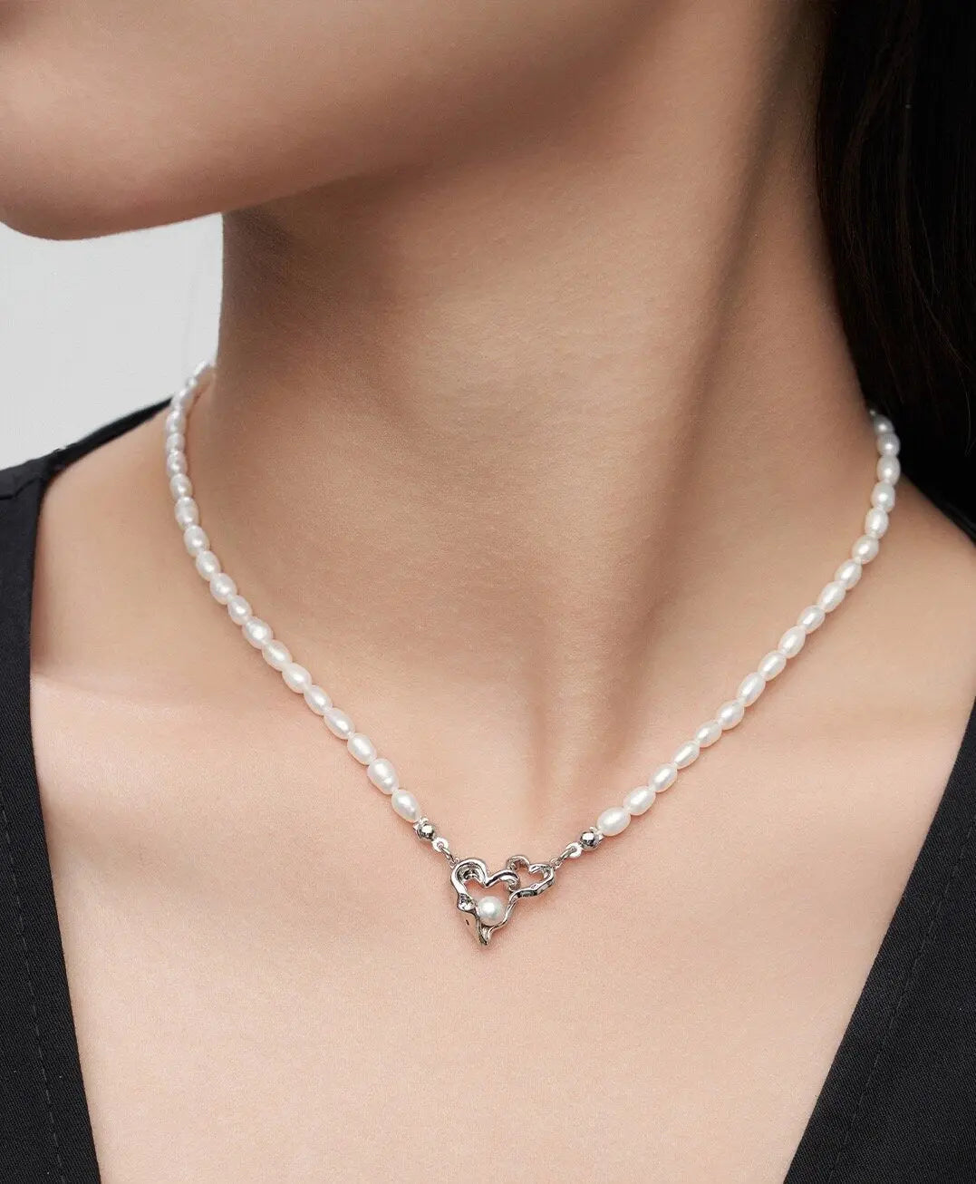 Delicate Pearl Heart Pendant Necklace - Memoriex