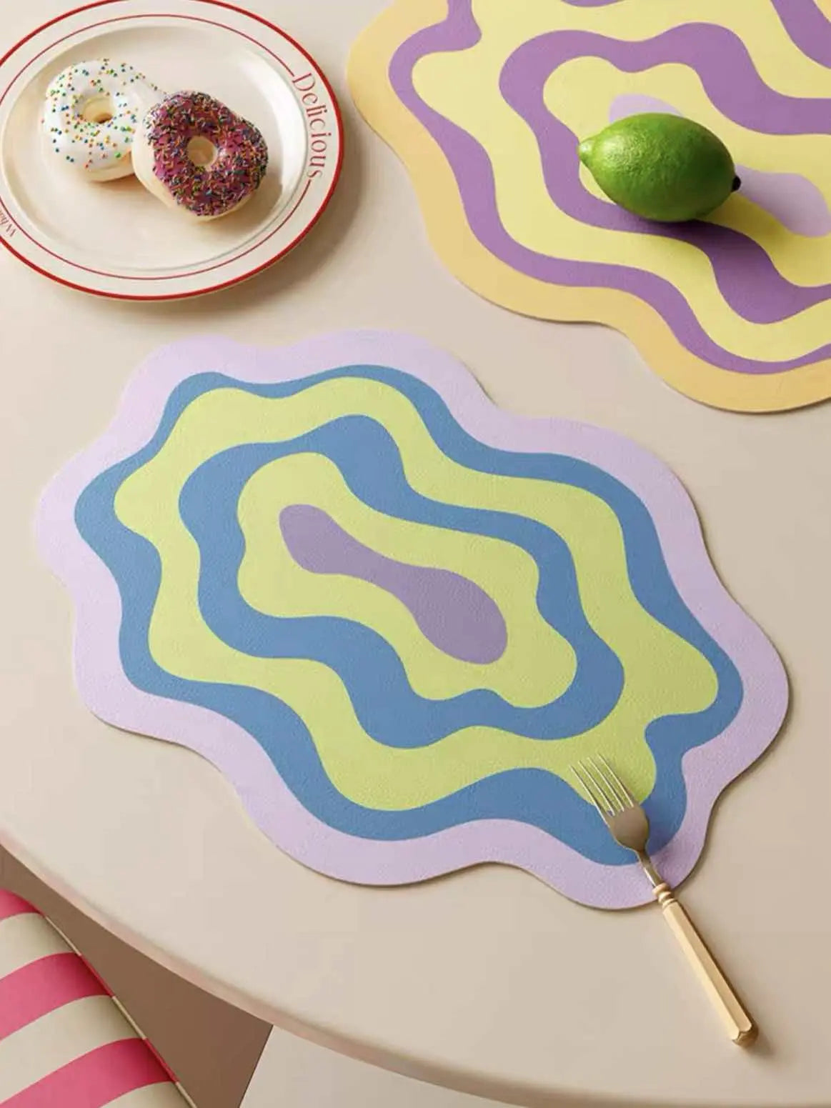 Dopamine Ripple Placemat Set of 4 Pcs for Whimsical Table Setting - Memoriex 