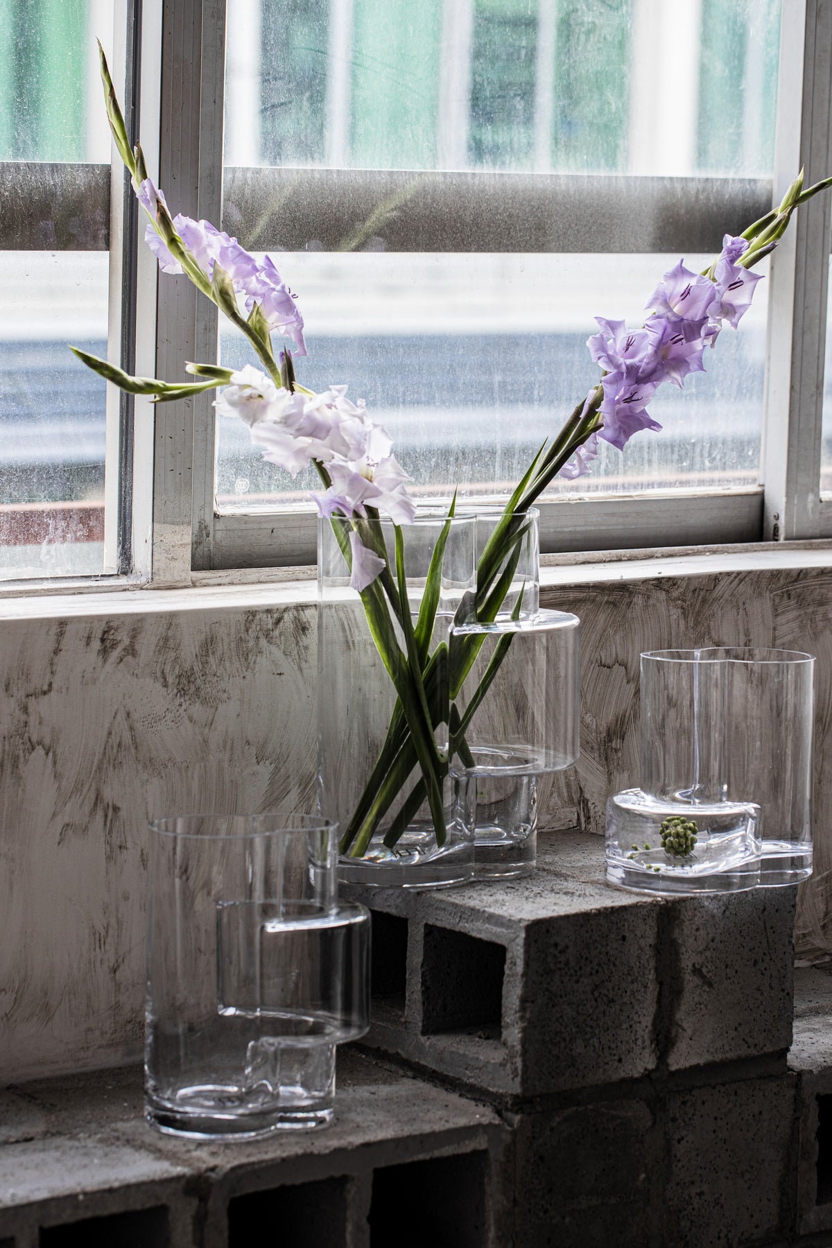 Glass vase of top innovtive design with constructivist touch, FUSIO 20 clear glass-4