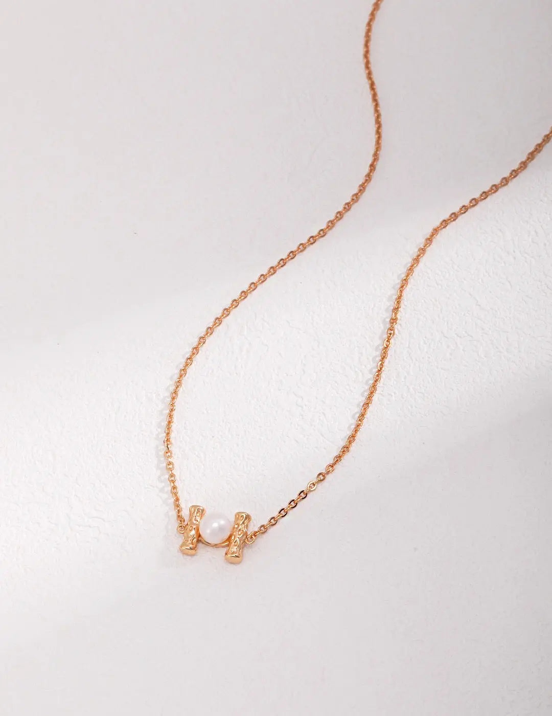 Floating Single Pearl Necklace-1