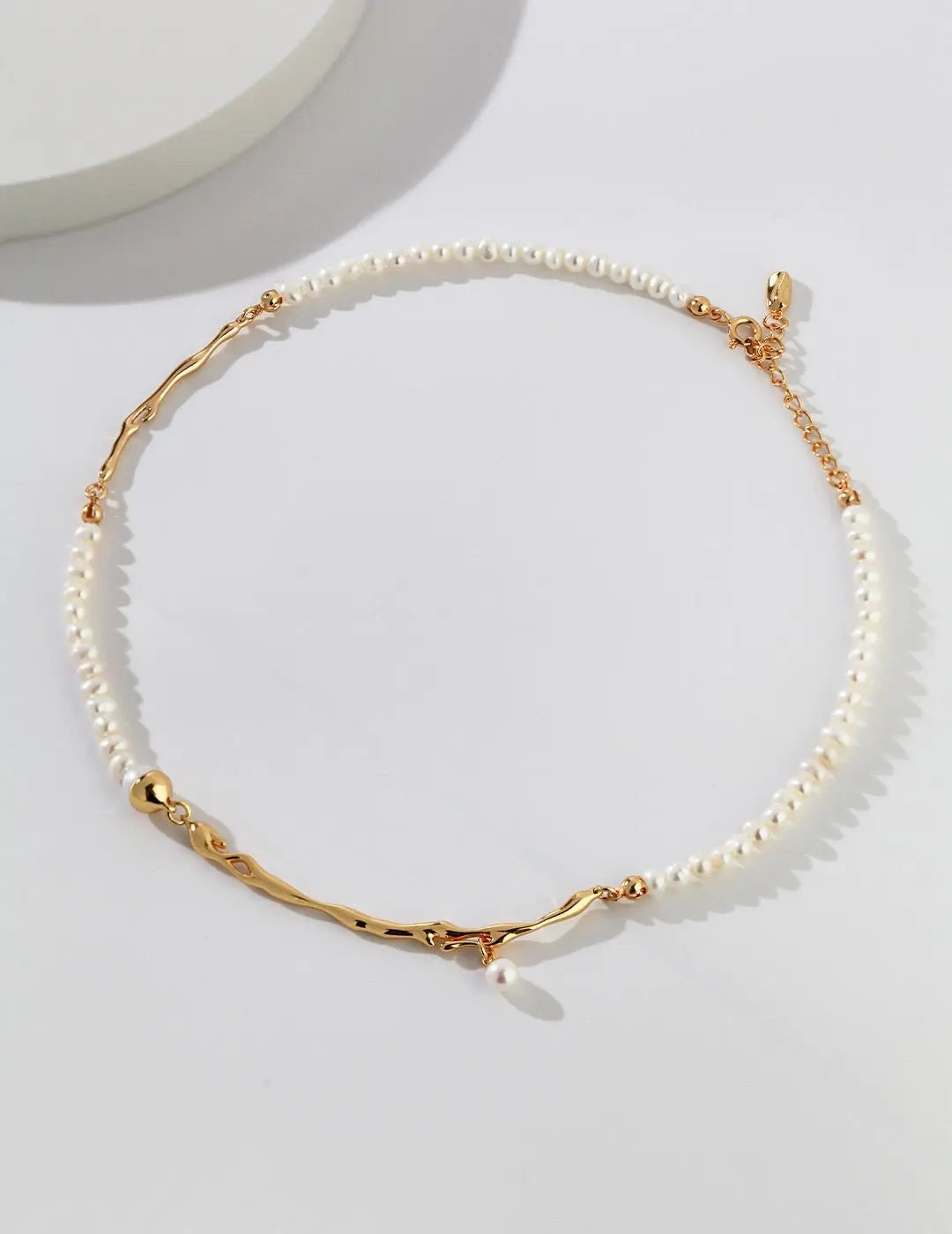 Fluid Natural Design Pearl Necklace - Memoriex