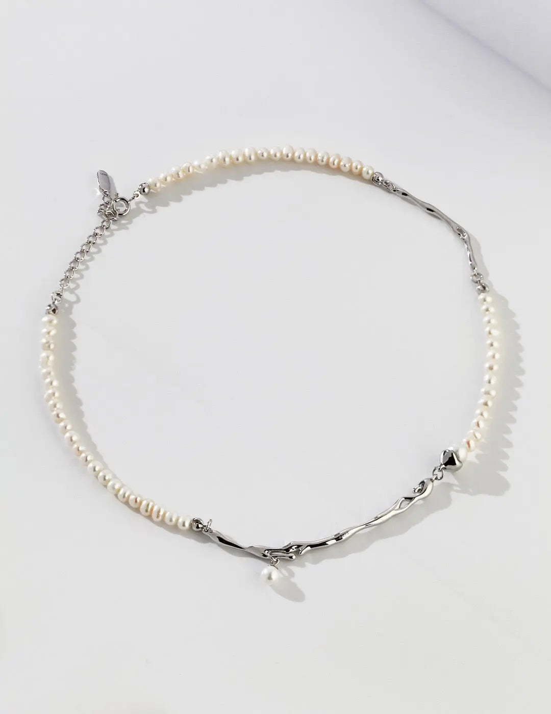 Fluid Natural Design Pearl Necklace - Memoriex