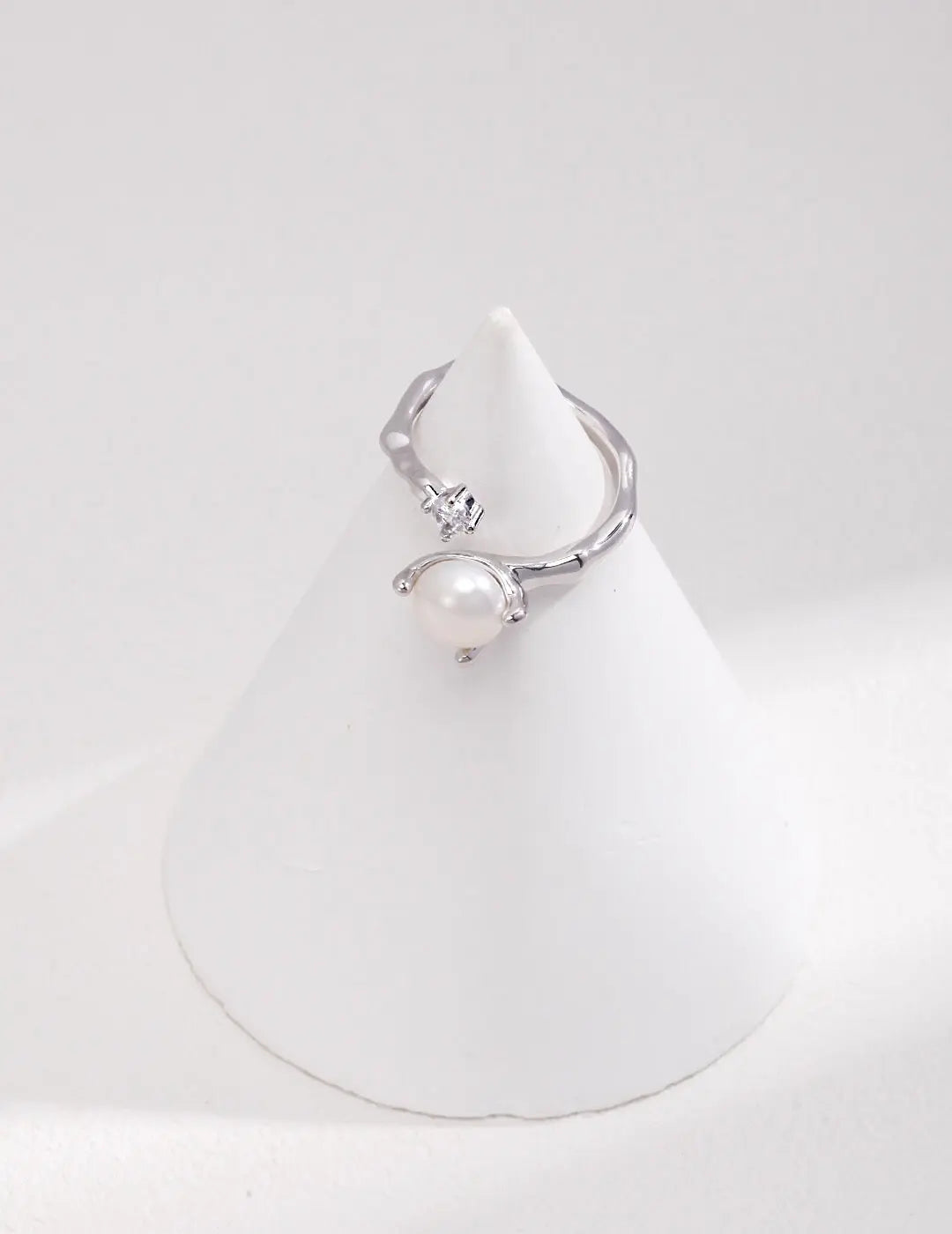 Freshwater Pearl With Zircon Open Ring - Memoriex