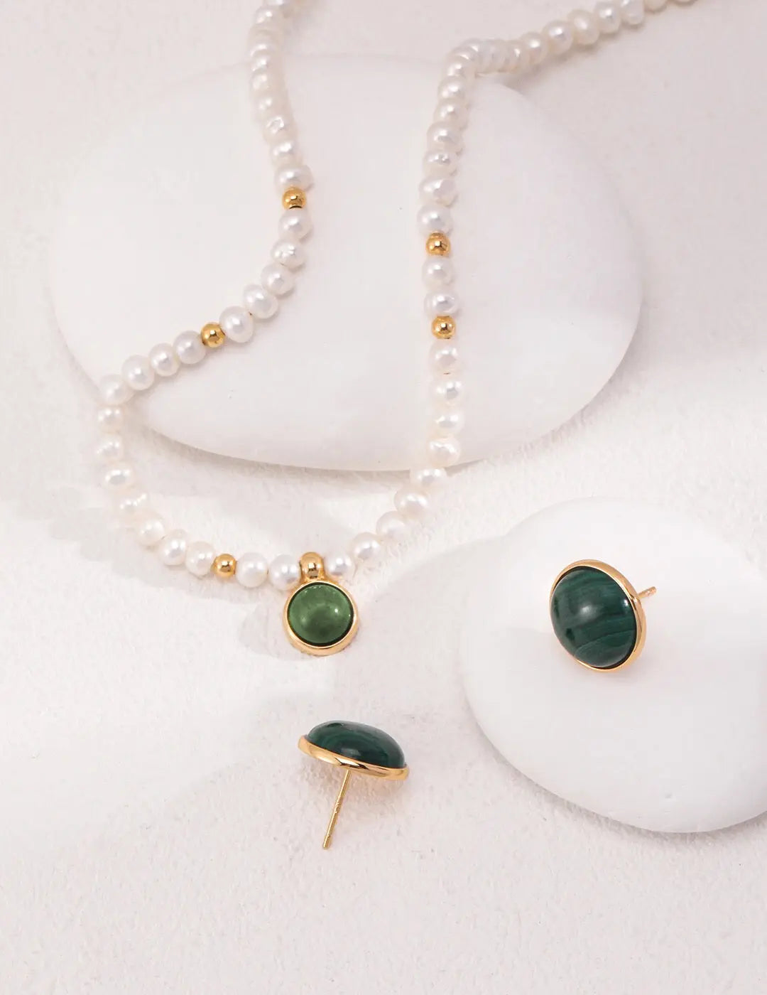 Freshwater Pearls with Aquatic Plant Agate Necklace-3